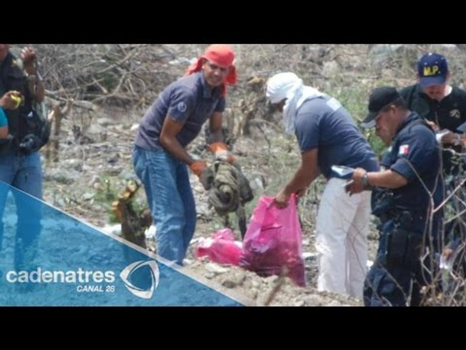 Cuerpos de fosas no son de normalistas, afirma Aguirre