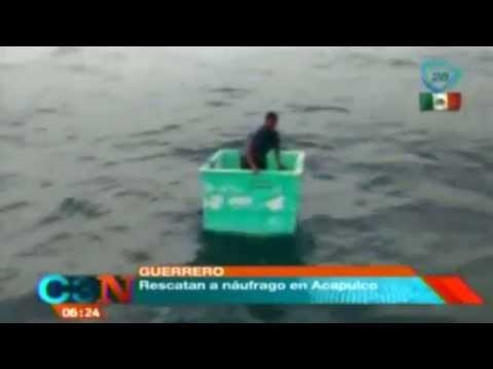 VIDEO: Pescadores rescatan a náufrago en Acapulco
