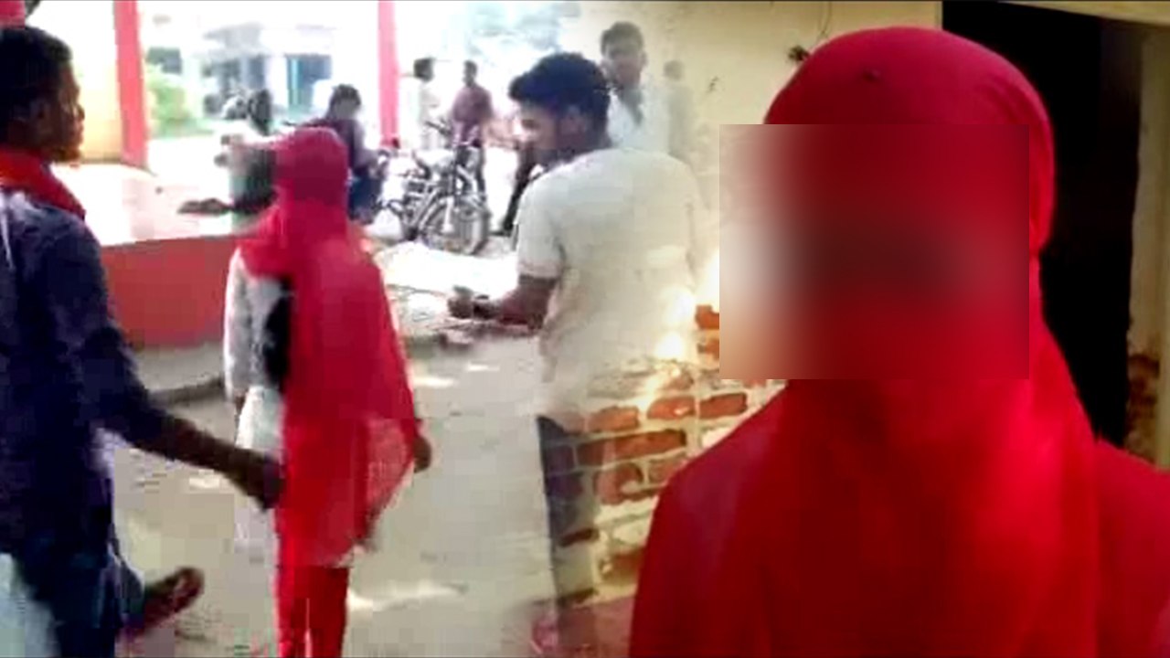 अस्पताल की महिला कर्मचारी ने डॉक्टर पर लगाया आरोप, कहा छेड़खानी ओर अभद्र भाषा का करते हैं प्रयोग