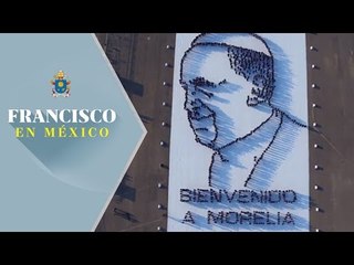 Papa en Morelia: Crean mil 500 personas con su cuerpo un gigantesco rostro del Obispo de Roma