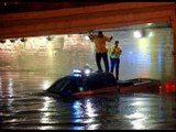 Periférico inundado tras fuerte lluvia que azotó la capital mexicana