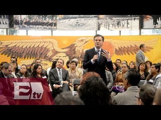 Aurelio Nuño recibe en la SEP a maestros destacados / Martín Espinoza