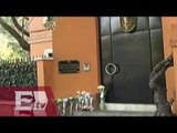 Depositan flores en la embajada de Bélgica en México en recuerdo de las víctimas/ Vianey Esquinca
