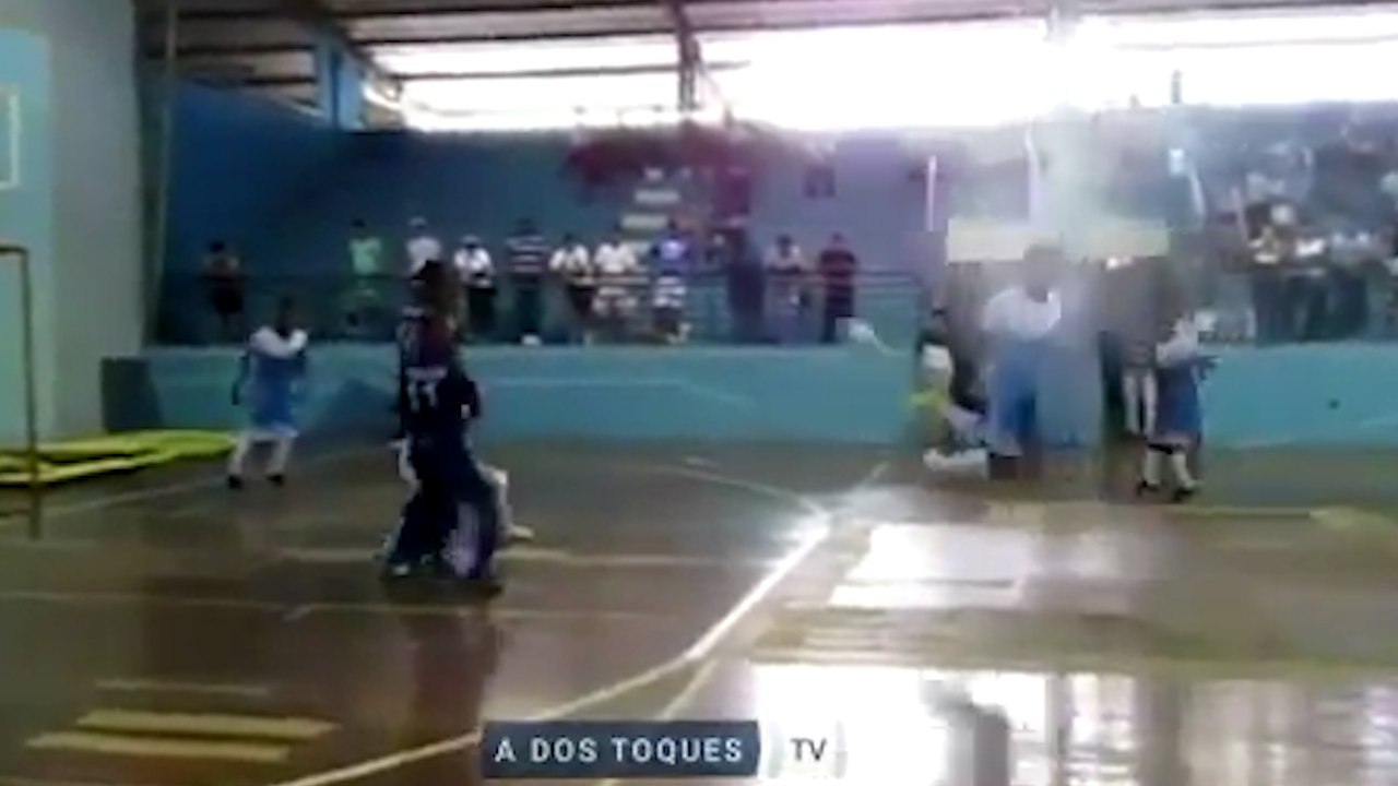 Un golazo hors du commun en futsal !