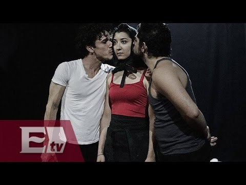 Presentación de la obra de teatro El Cielo en la Piel / Ricardo Salas