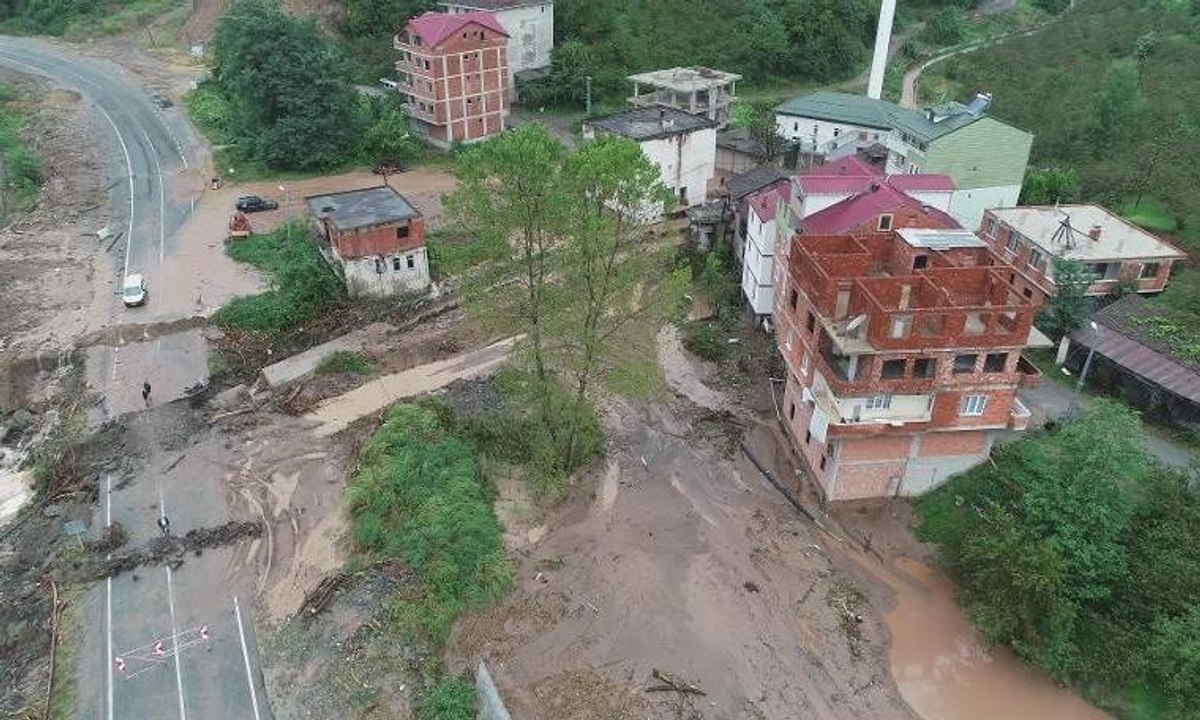 Karadeniz'de sel