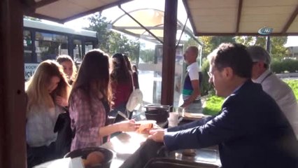 Rektörden Öğrencilere Ücretsiz Çorba