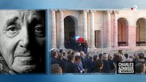 Regardez l'entrée bouleversante du cercueil de Charles Aznavour dans la cour des Invalides - VIDEO