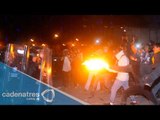 VIDEO: Así fue el enfrentamiento entre encapuchados y policías en el Zócalo capitalino