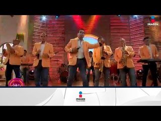 Campeche Show canta ' Por ella' en el foro de Sale el Sol | Sale el Sol