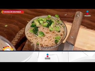 Cocina de solteros: ¡fideos con jengibre y ajo! | Sale el Sol