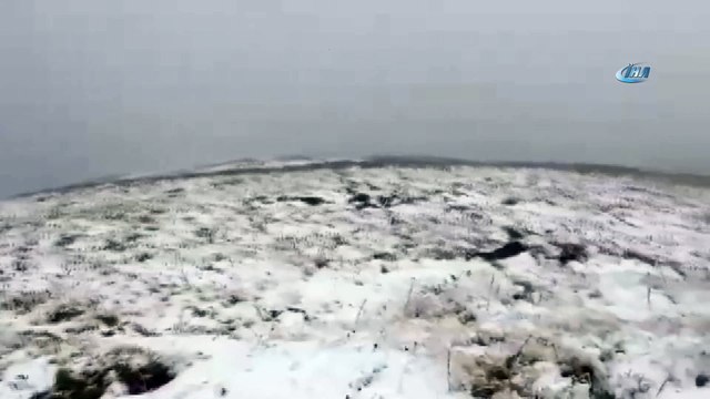 Önce hortum, sonra şiddetli yağmur, şimdi de kar... Ambarlı yaylası'na mevsimin ilk karı yağdı