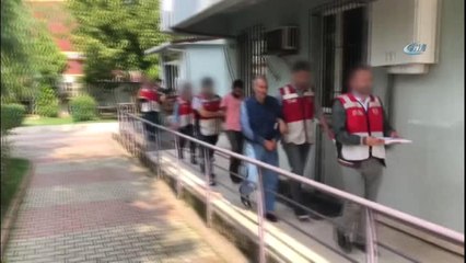 Sosyal Medyada Tanıştığı Kızın Ailesi, Çıplak Fotoğraflarını Çekip Şantaj Yaptı