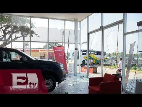 Vandalizan y roban tiendas en Oaxaca / Yazmín Jalil