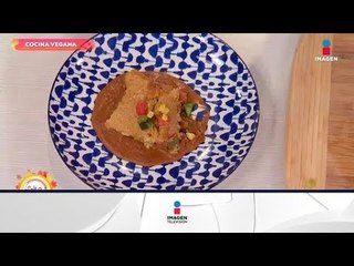 Cocina Vegana: ¡Prepara un rico “pastel de elote con rajas”! | Sale el Sol