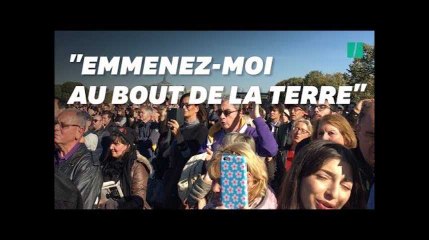 Pendant l'hommage national à Aznavour, la foule a chanté ses plus grands succès