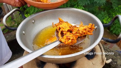 Chai Pakora - Rainy Day Snacks - Rain In Punjab Village - Chai Pakora Recipe by Mubashir Saddique