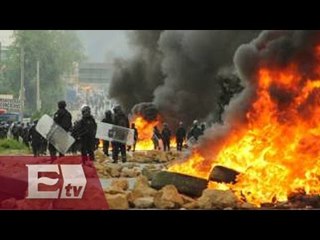 Violento enfrentamiento en Oaxaca entre policías y maestros / Ingrid Barrera