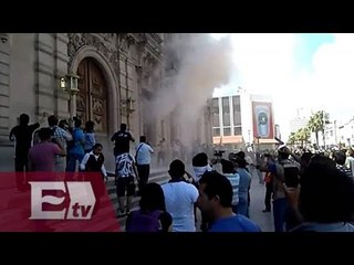 Manifestantes causan destrozos en Palacio de Chihuahua /Yuriria Sierra