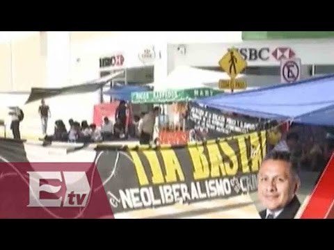 Integrantes de la CNTE cierran plazas comerciales y bancos en Oaxaca / Ricardo Salas
