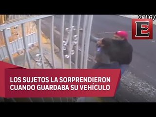 Delincuentes someten a mujer para robarle su auto