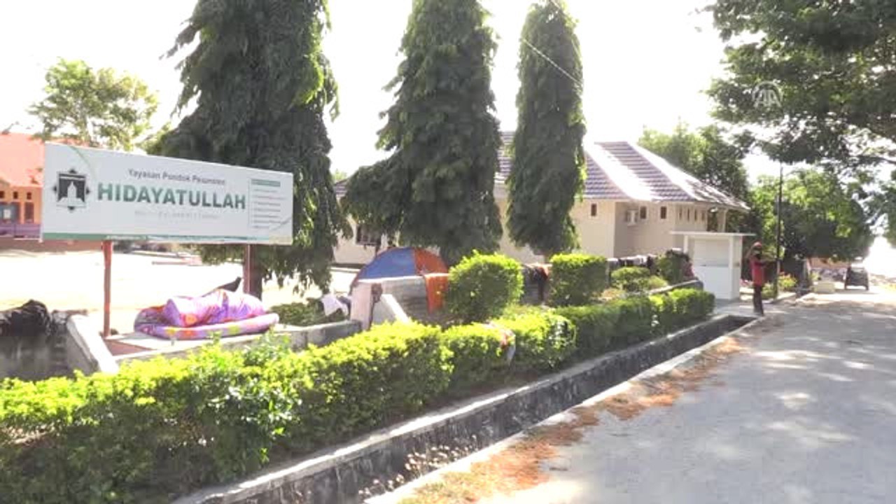 Tsunaminin Ardından Sahile Cesetler Vurmaya Başladı