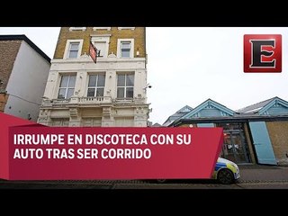 Hombre irrumpe en discoteca con su auto y deja 13 heridos