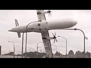 VIDEO: Se estrella avión de TransAsia en Taiwan
