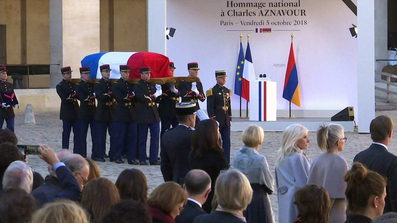 Aznavour: un hommage en grand pour dire adieu