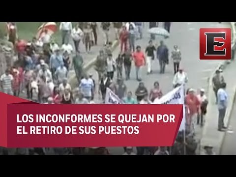 Protesta de comerciantes colapsa vialidades de Naucalpan