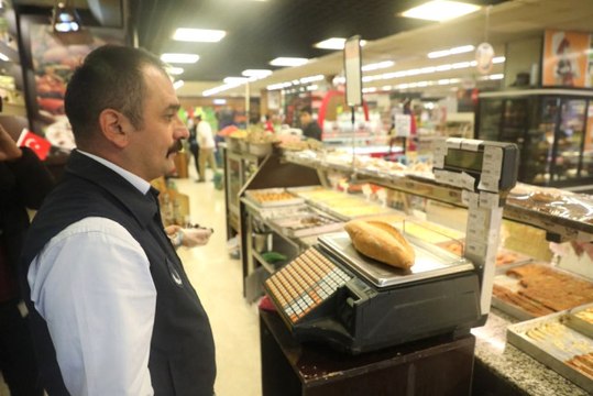 Zabıta Ekiplerinden Fırsatçılara Sıkı Denetim