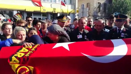 Şehit Uzman Çavuş Ömer Yiğit Ulus son yolculuğuna uğurlanıyor