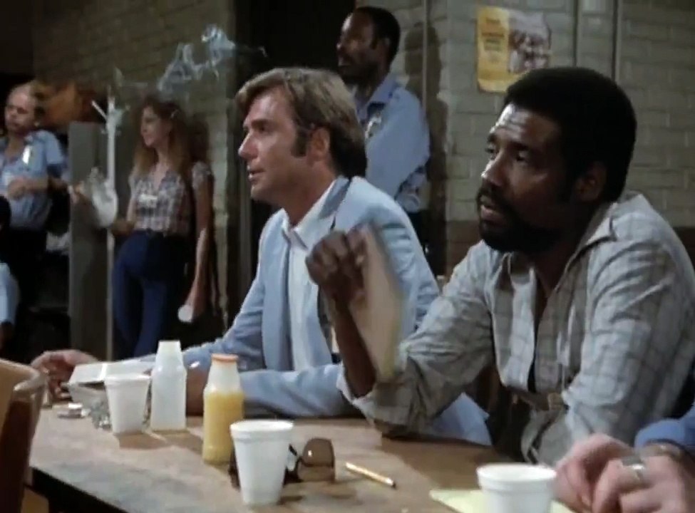 Hill Street Blues S03E04 Rain Of Terror