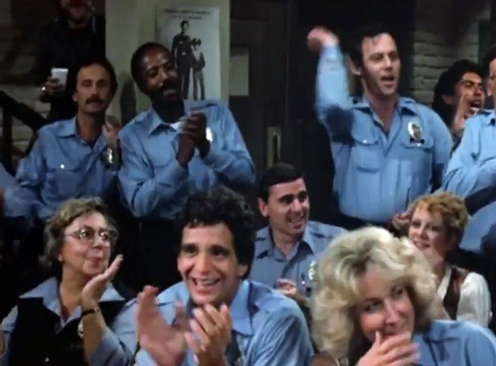 Hill Street Blues S03E06 Stan The Man
