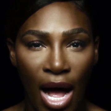 Serena Williams se met seins nus pour la sensibilisation du cancer du sein