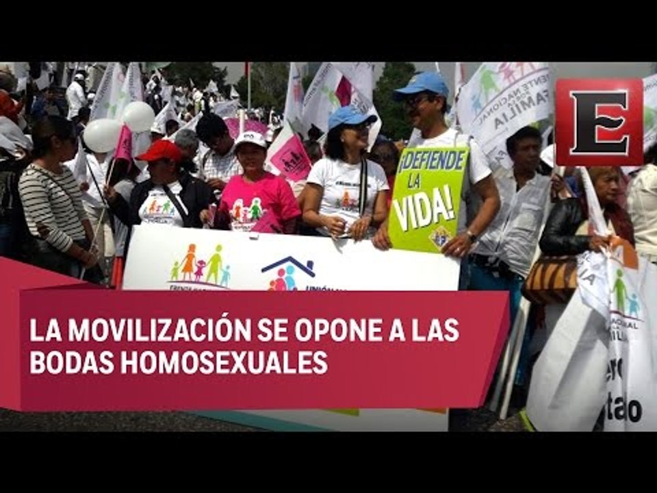 Frente Nacional por la Familia marcha por las calles de la CDMX