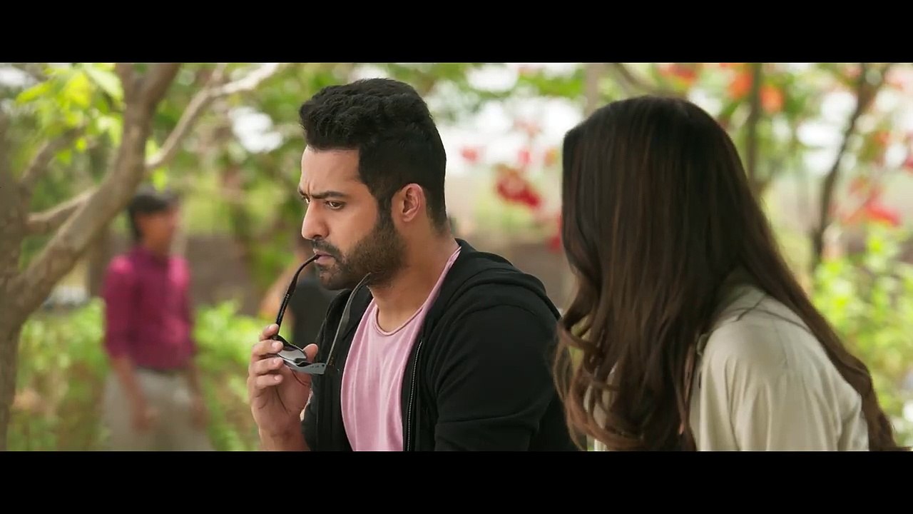 Aravindha Sametha Theatrical Trailer Jr. NTR, Pooja Hegde Trivikram Thaman S