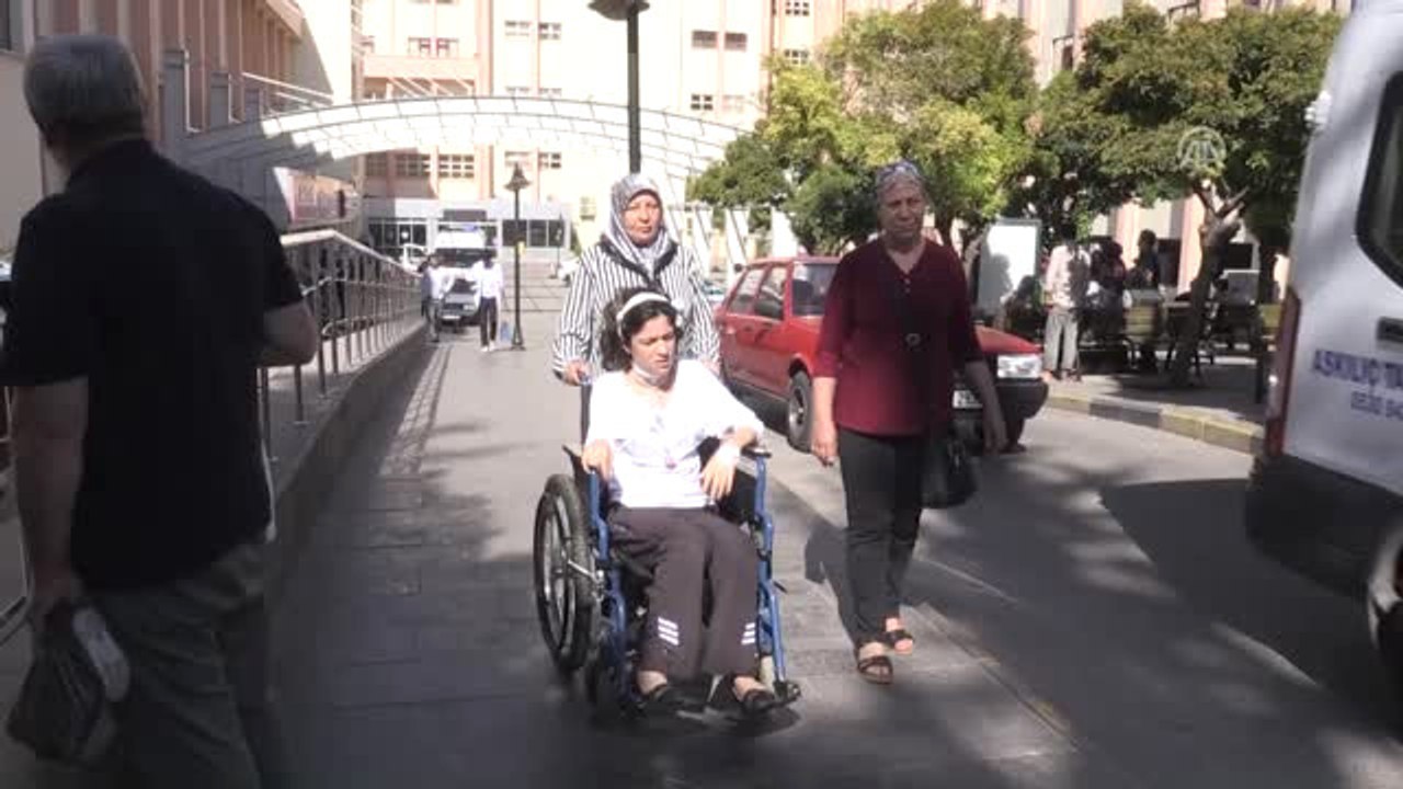 Boşanma Aşamasındaki Eşini Darbetti
