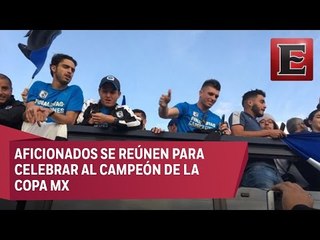 Gallos recorre Querétaro para festejar su primer título / Copa Mx