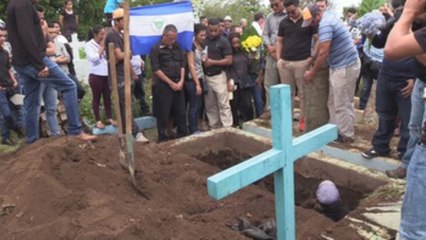 Entierran a manifestante que  fue encontrado con heridas de escopeta en Nicaragua-