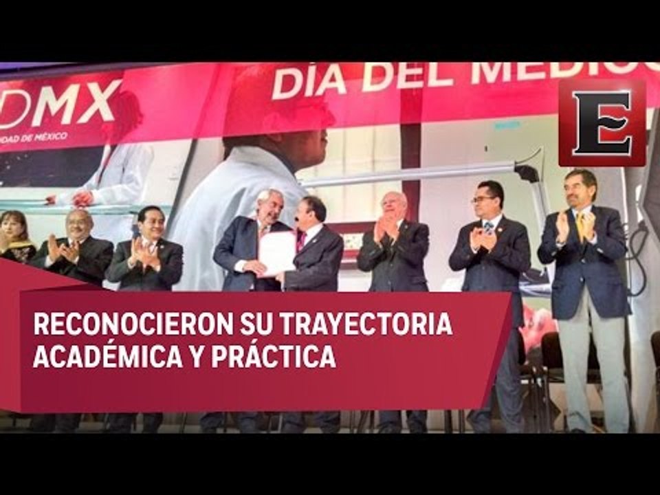 Enrique Graue recibe el premio Mérito Médico CDMX 2016