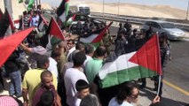İsrail'in Han el-Ahmer'i yıkma kararı protesto edildi
