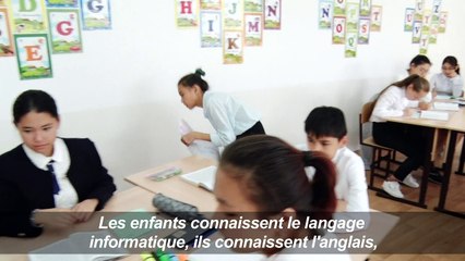 Du cyrillique le Kazakhstan fait table rase