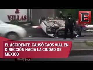 Vehículo vuelca en la México-Querétaro
