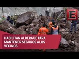 Apoyan a población de Iztapalapa por desgajamiento de cerro