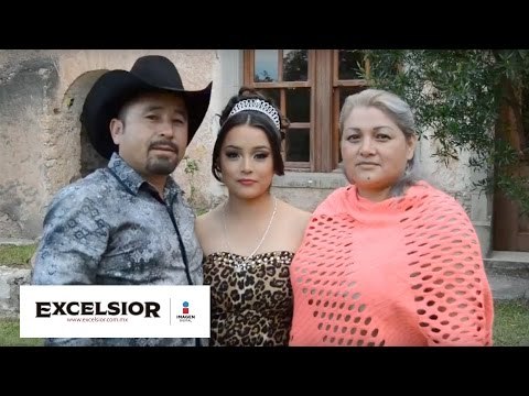 El boom de la invitación a los XV años de Rubí WB