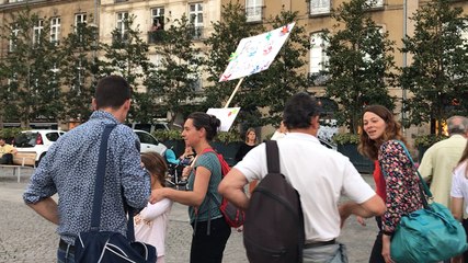Rassemblement des coquelicots, à Rennes