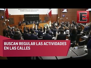 Télécharger la video: Senado busca regular actividades de las Fuerzas Armadas