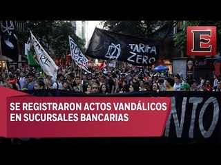 Brasileños protestan contra incremento a tarifas de transporte público