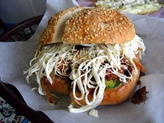 Tortas Gigantes La Villa / Mitos y Ritos